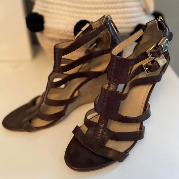 Louise Ciao by Vince Camuto brown wedge heels - Picture 1 of 5